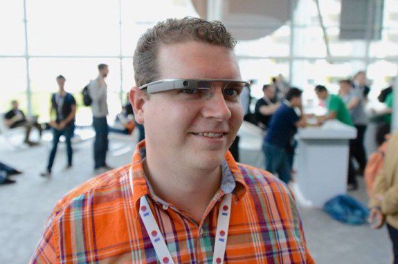 Feds tar Google Glass Wearer ur biografen