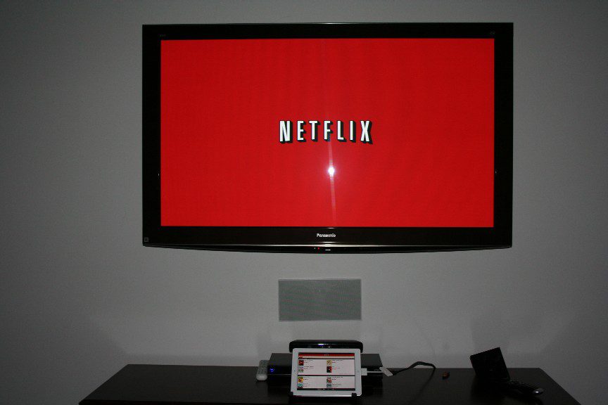 Så här fixar du Netflix-ljudmottagaren när du strömmar filmer på tv