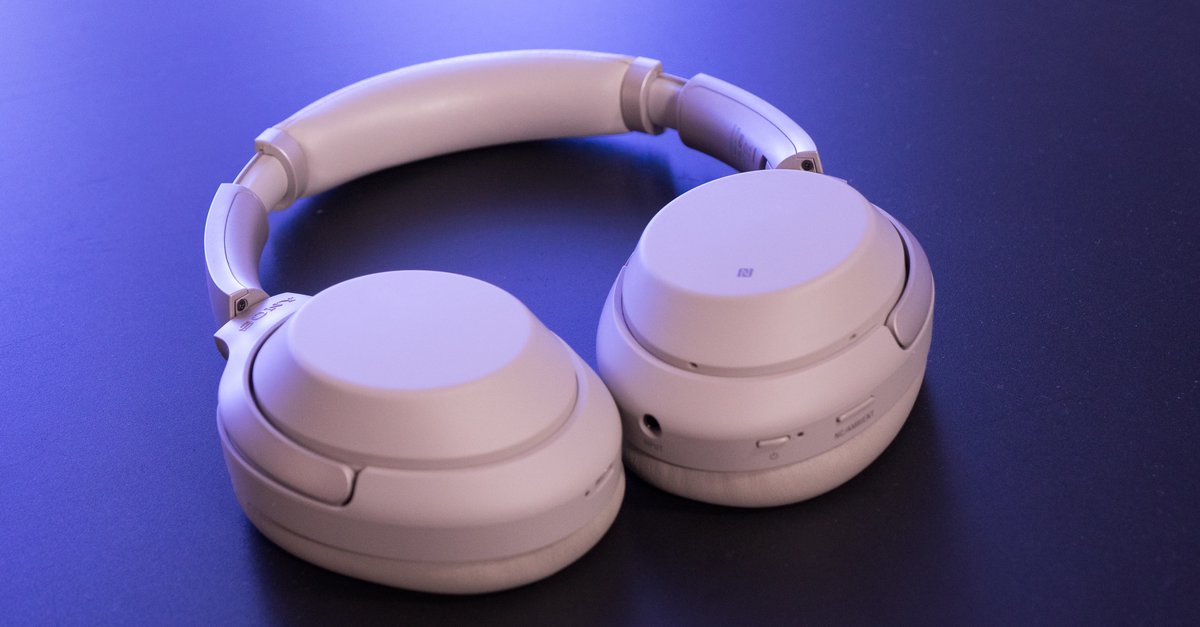 Saturn säljer testvinnande hörlurar från Sony till topppriser
