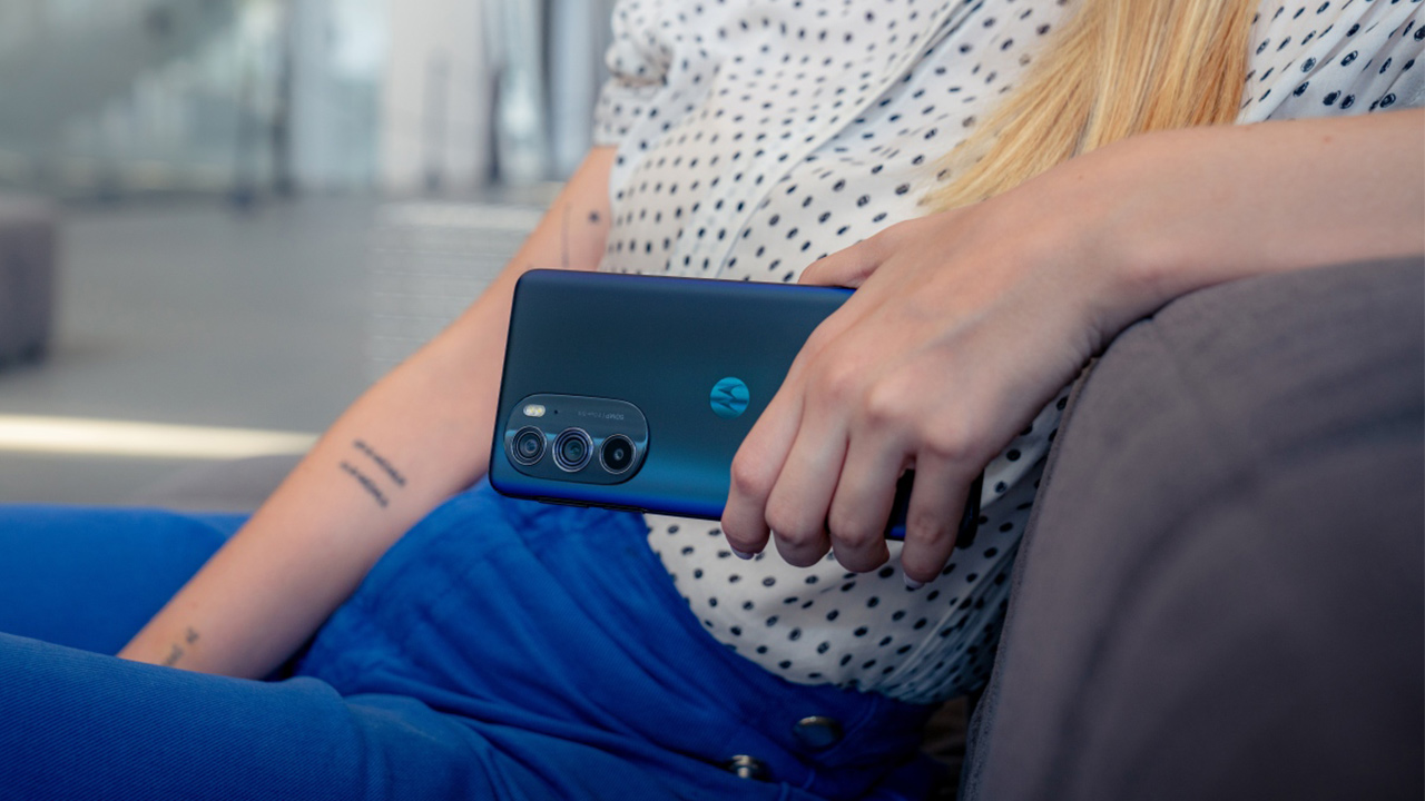 Motorola Edge 30 Pro introduceras!  Funktioner och pris