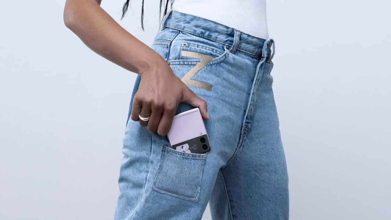Jeans designade för Galaxy Z Flip 3!  Här är priset
