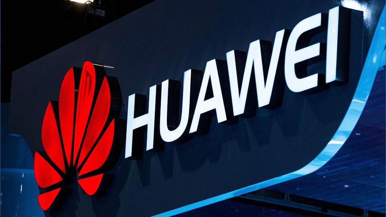 Huawei fortsätter att tappa blod på telefonmarknaden